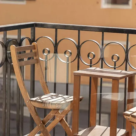 Retro By Hili Daire Aosta