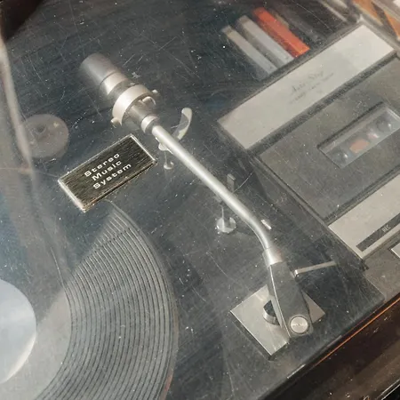 Retro By Hili * Aosta